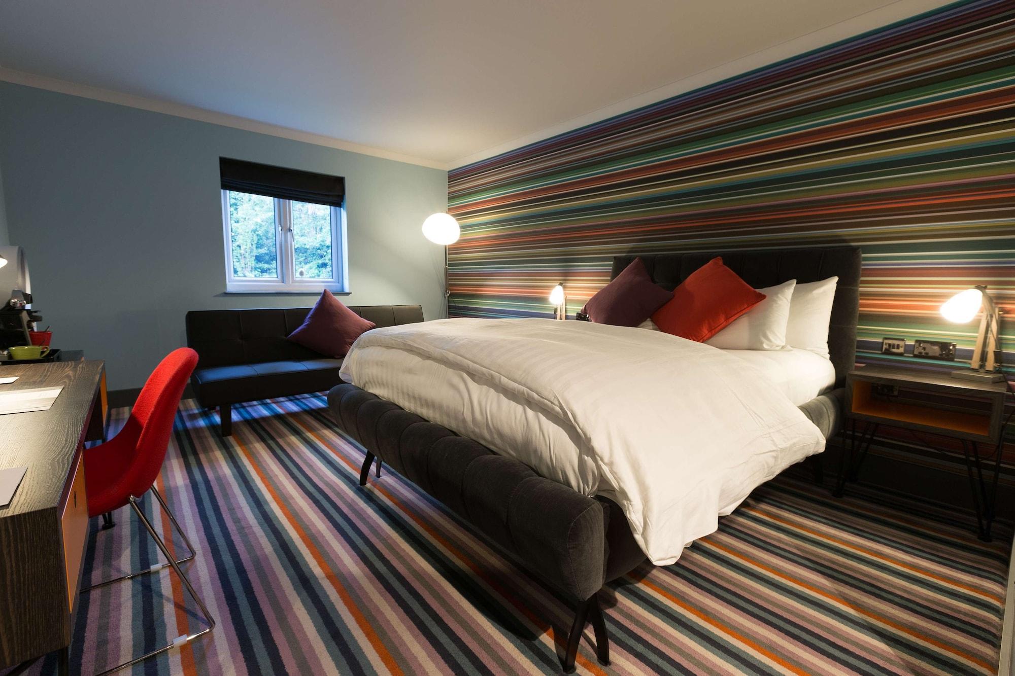 Village Hotel Warrington Dış mekan fotoğraf