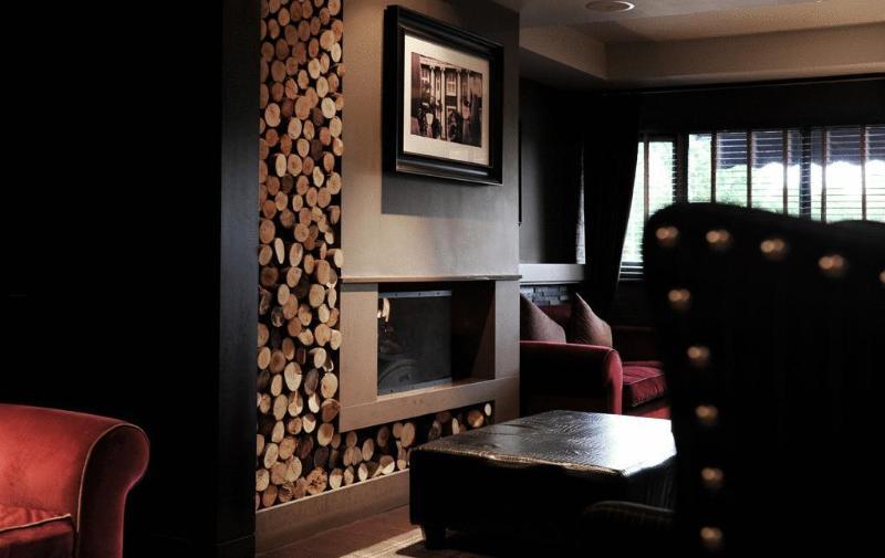 Village Hotel Warrington Dış mekan fotoğraf