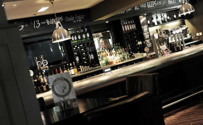 Village Hotel Warrington Dış mekan fotoğraf